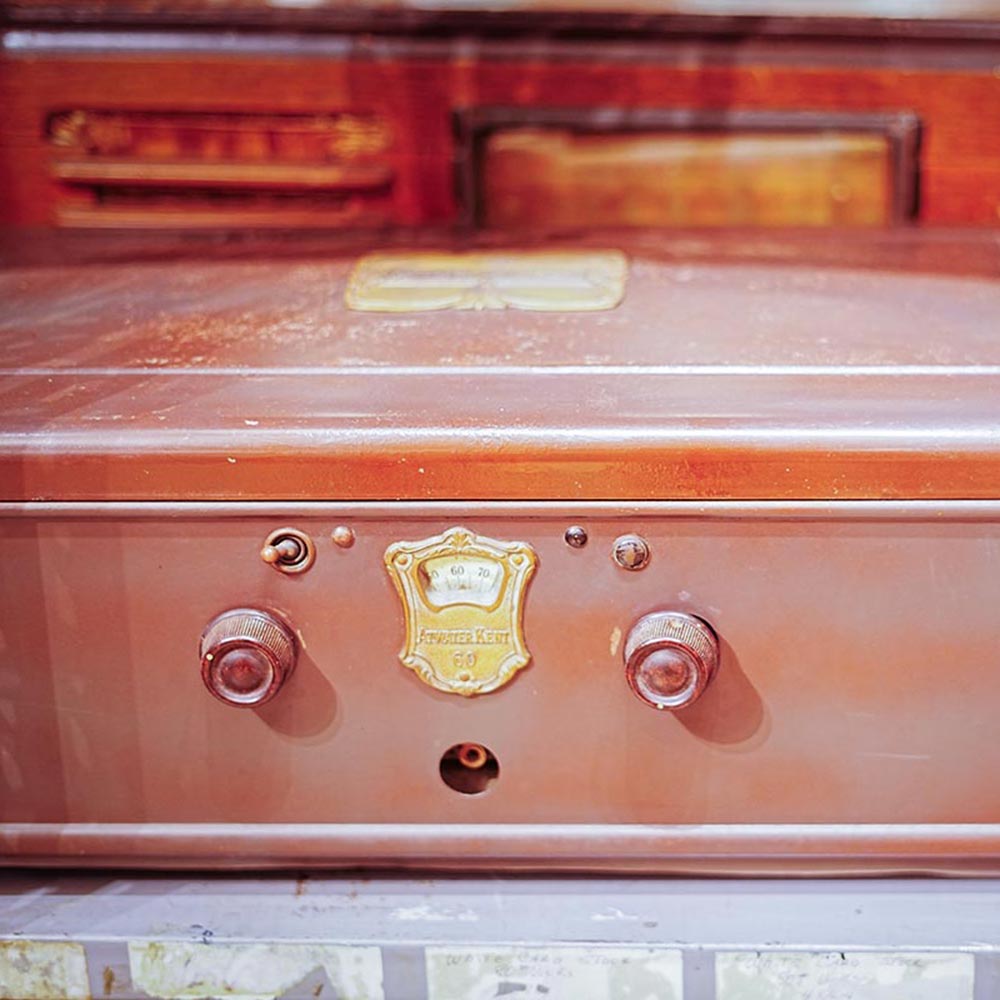 image of artefacts and antiques formerly in the Hale Aloha in Lahaina.